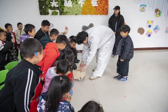 _BDG6000.jpg _BDG6000.jpg